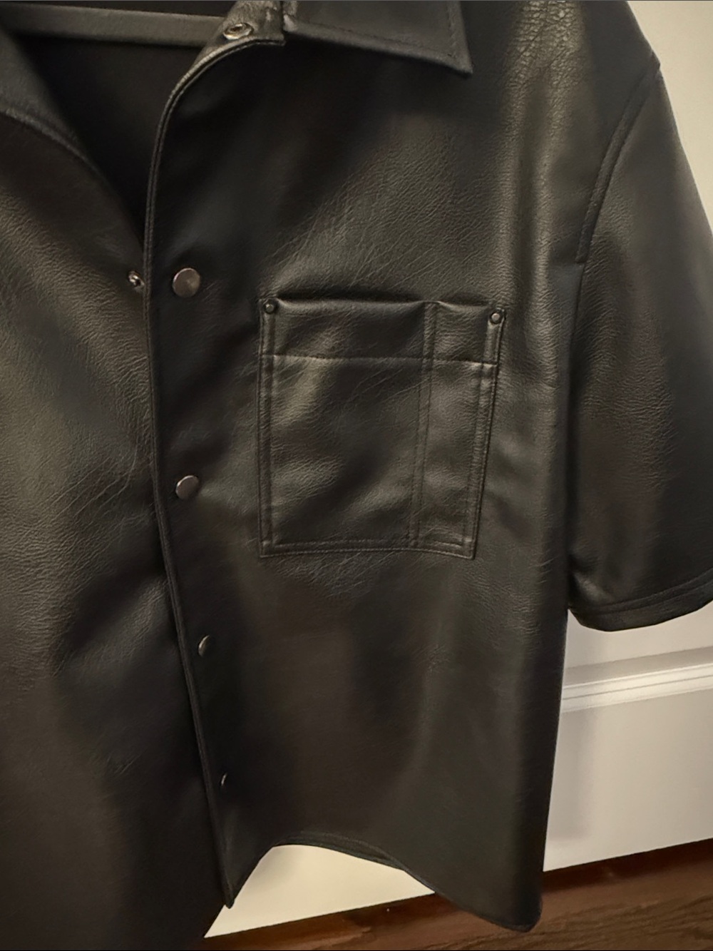 ZARA Black Faux Leather Short-Sleeve Button-Down Shirt - Picture 3 of 4